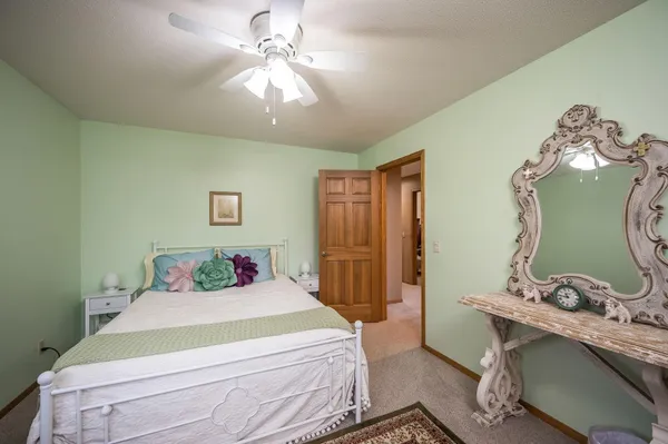 $539,000 | 1960 Knollwood Drive, Fairmont, MN 56031