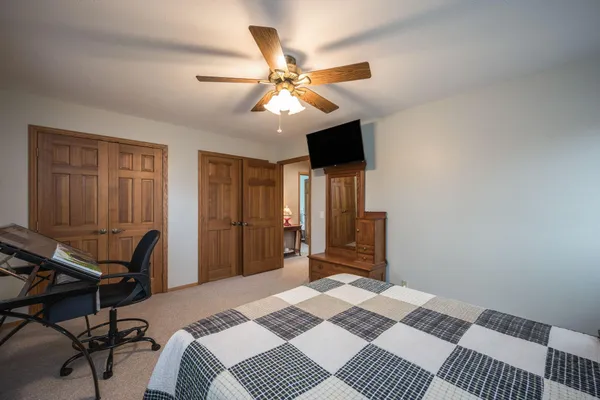 $539,000 | 1960 Knollwood Drive, Fairmont, MN 56031