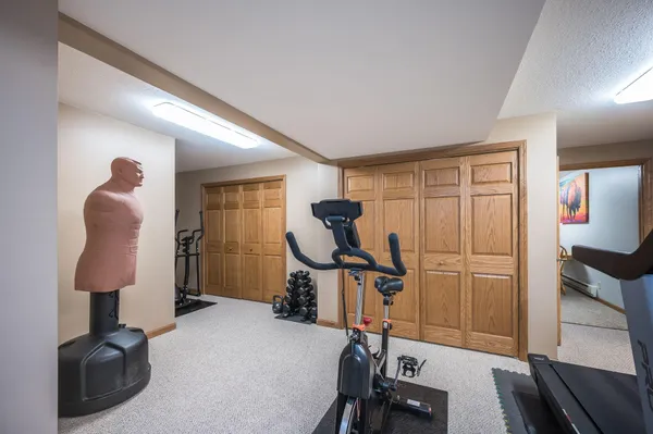 $539,000 | 1960 Knollwood Drive, Fairmont, MN 56031