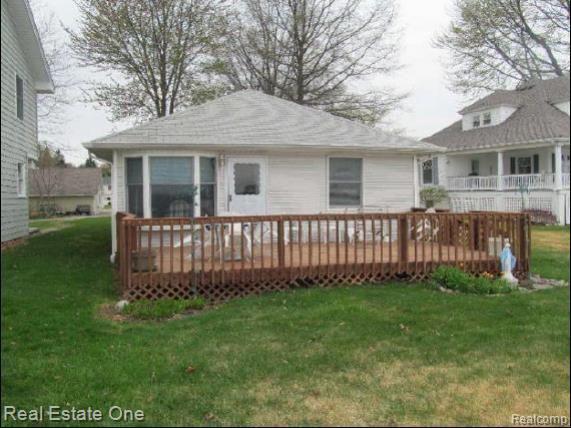 9423 North River Road Algonac, MI 48001 - Photo 1 of 18 river home.jpg