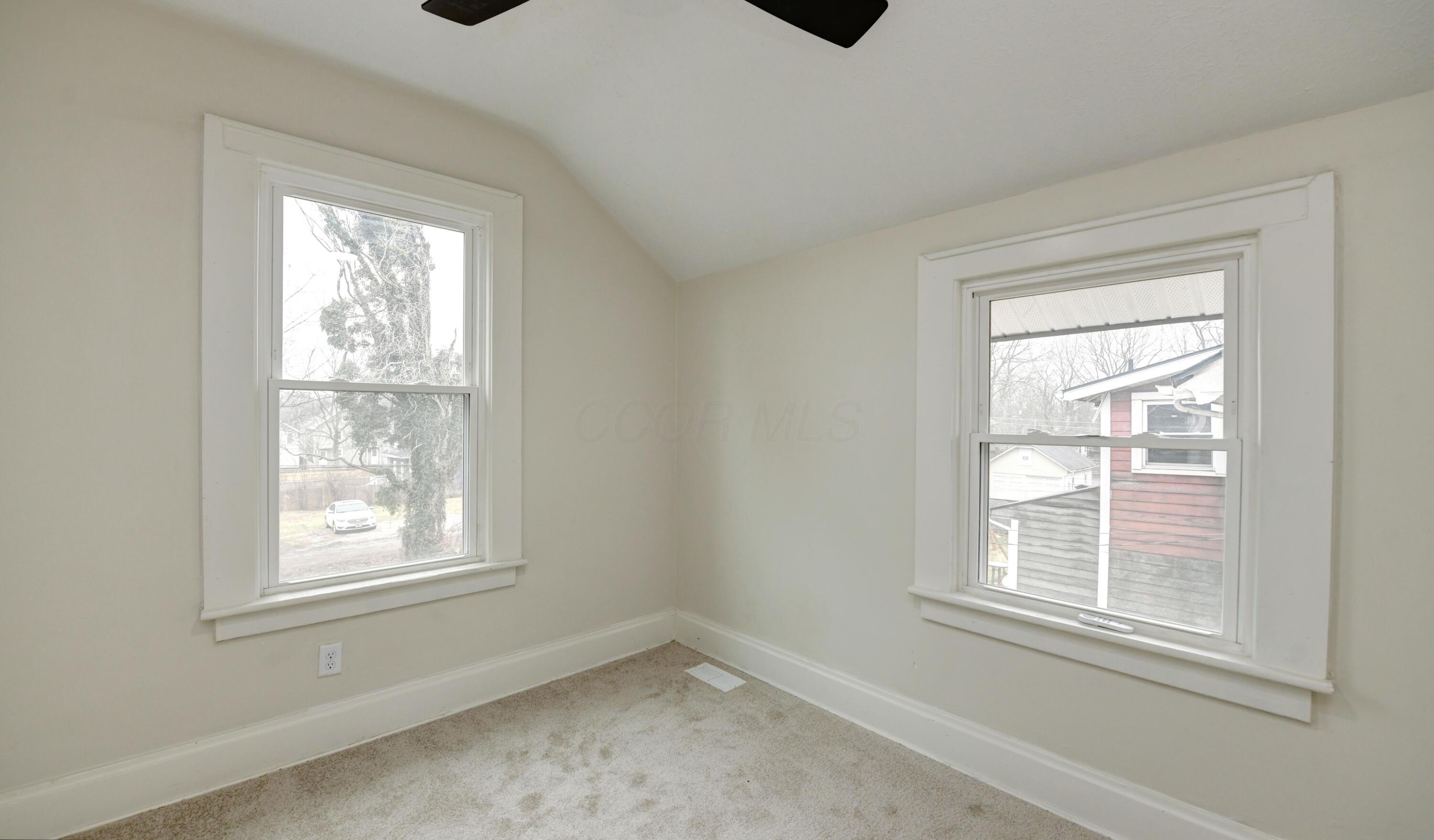 718 Berkeley Road Columbus, OH 43205 - Photo 22 of 25 Third Bedroom (2)