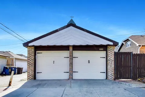 $399,000 | 1801 South 59th Court, Cicero, IL 60804