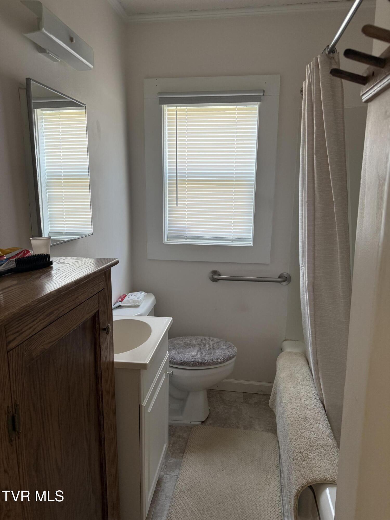 709 South 2nd Street Elizabethton, TN 37643 - Photo 20 of 37 IMG_6279