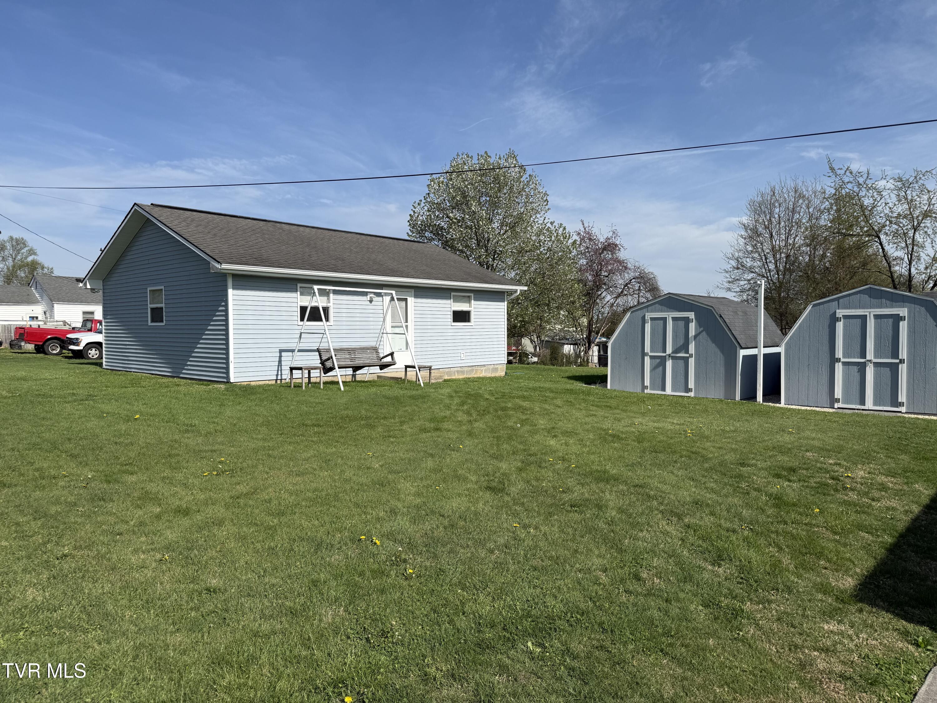 709 South 2nd Street Elizabethton, TN 37643 - Photo 22 of 37 IMG_6305