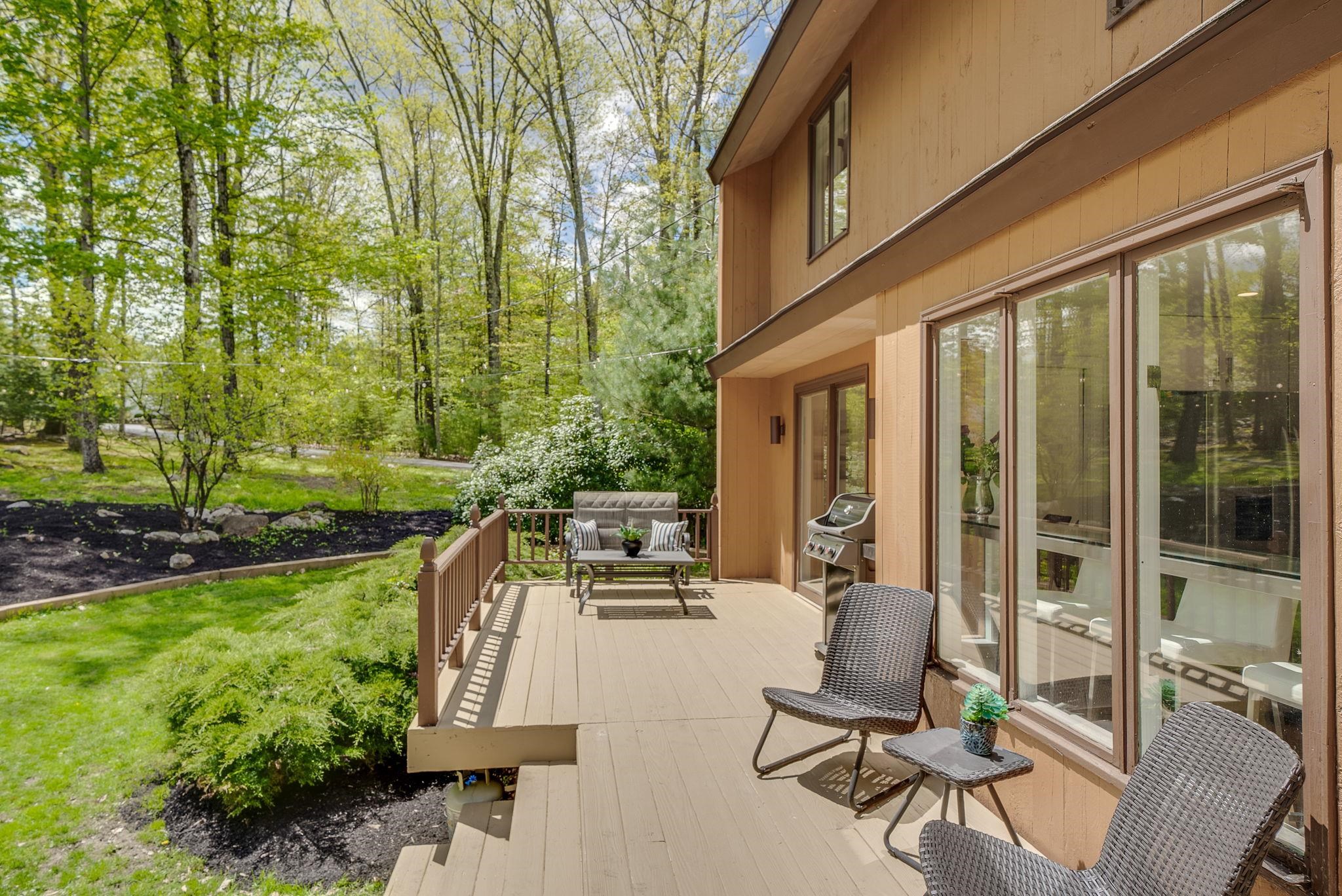 61 King Road Bedford, NH 03110 - Photo 3 of 38 Gallery Image 3