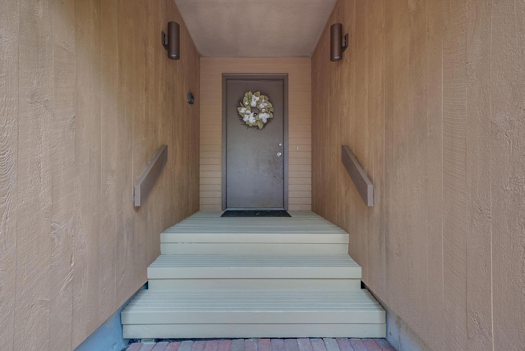 61 King Road Bedford, NH 03110 - Photo 34 of 38 Gallery Image 34