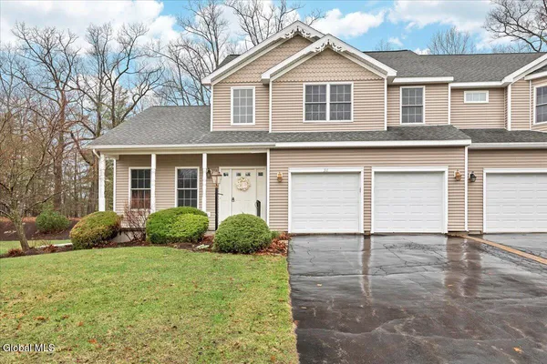 $475,000 | 36 Oakmont Street, Niskayuna, NY 12309