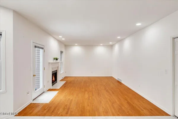 $475,000 | 36 Oakmont Street, Niskayuna, NY 12309