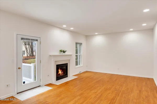 $475,000 | 36 Oakmont Street, Niskayuna, NY 12309