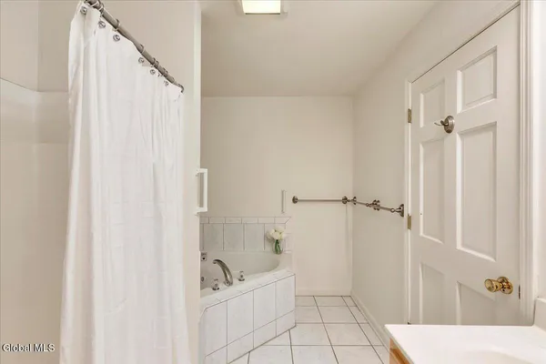 $475,000 | 36 Oakmont Street, Niskayuna, NY 12309