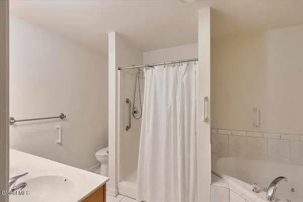 $475,000 | 36 Oakmont Street, Niskayuna, NY 12309