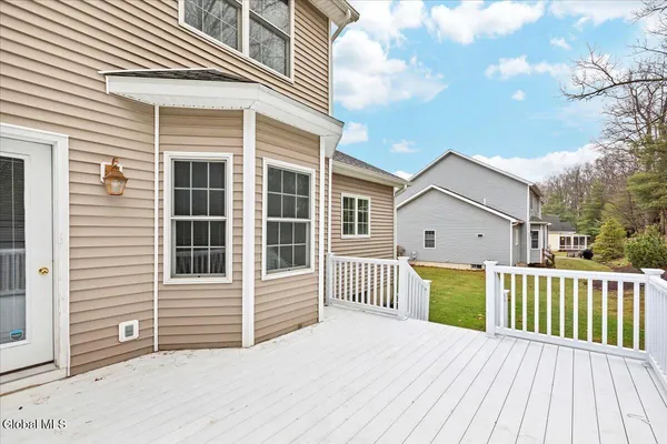 $475,000 | 36 Oakmont Street, Niskayuna, NY 12309