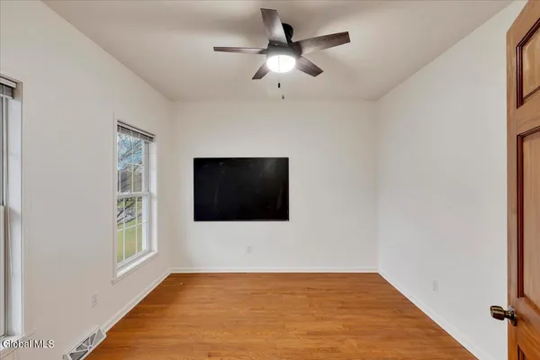 $475,000 | 36 Oakmont Street, Niskayuna, NY 12309