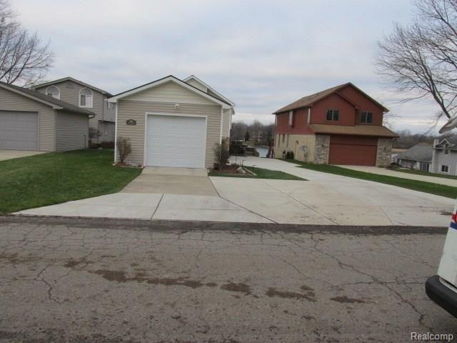 3165 Lexington Road Waterford, MI 48328 - Photo 22 of 23 View from directly across street.