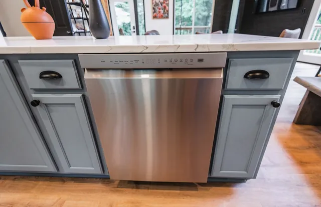 $640,000 | 2 Watson Gap Road, Mineral Bluff, GA 30559