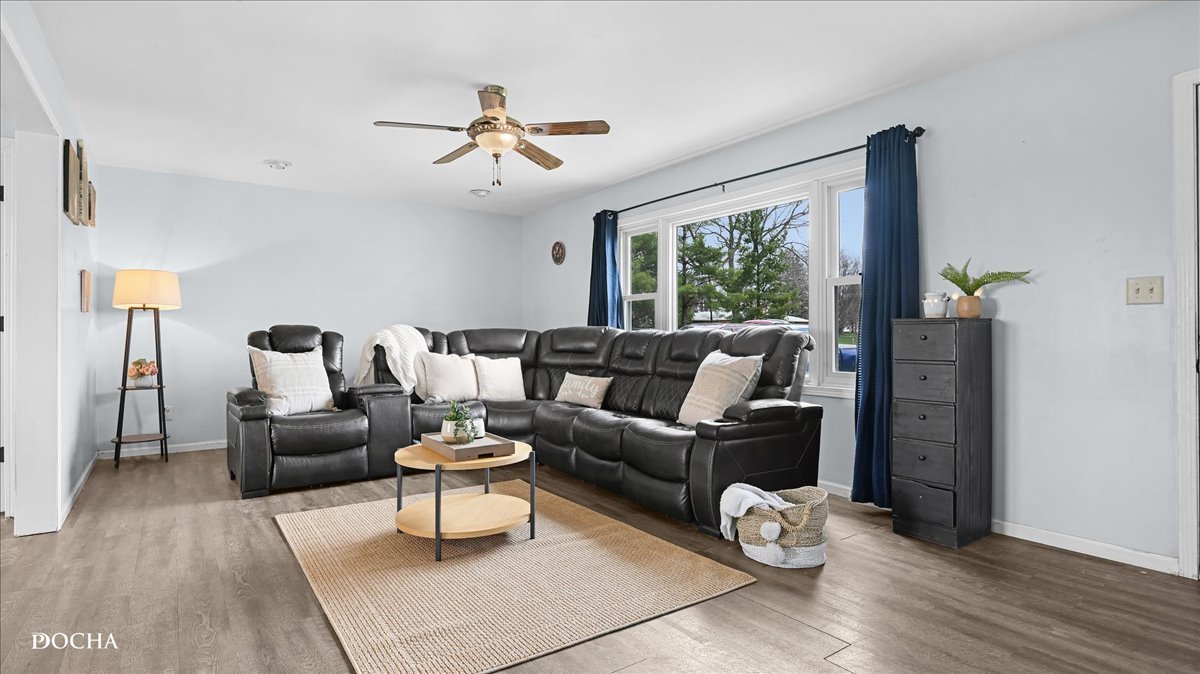 18175 Folker Road Morrison, IL 61270 - Photo 5 of 27