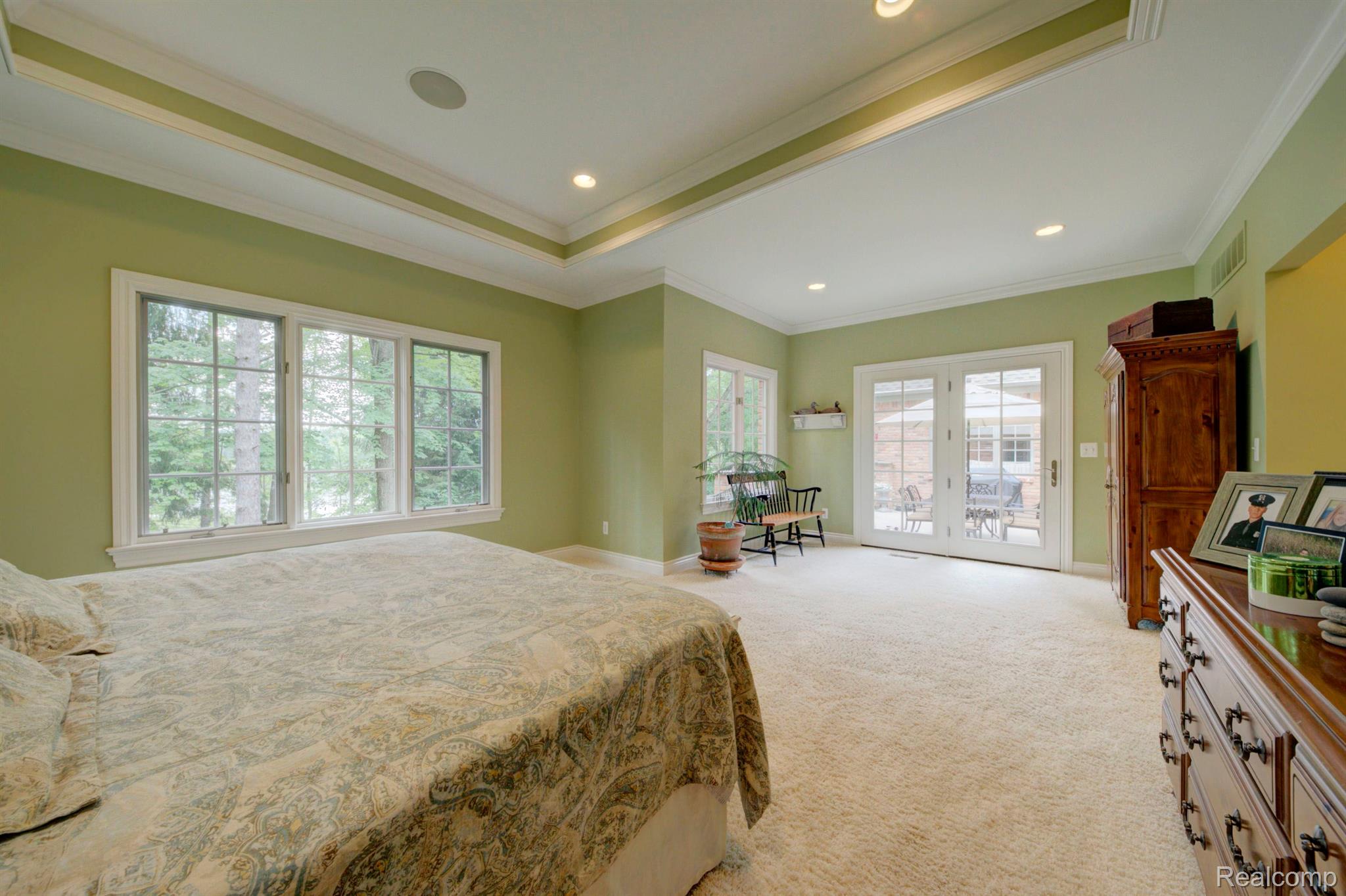 5718 Evergreen Howell, MI 48855 - Photo 19 of 39 Gallery Image 19