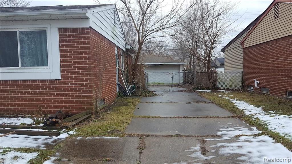 34517 Wick Road Romulus, MI 48174 - Photo 2 of 16