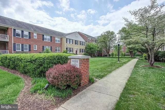 $2,000 | 6610 East Wakefield Drive, Unit C2, Alexandria, VA 22307