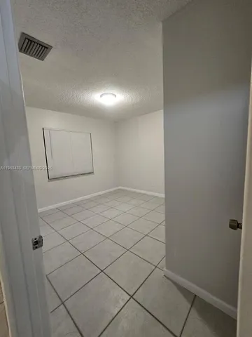 $2,400 | 9287 Northwest 18th Street, Pembroke Pines, FL 33024