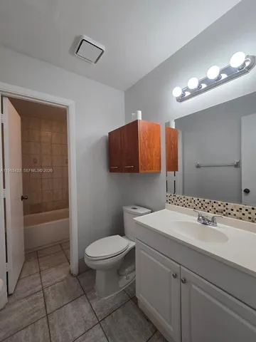 $2,400 | 9287 Northwest 18th Street, Pembroke Pines, FL 33024