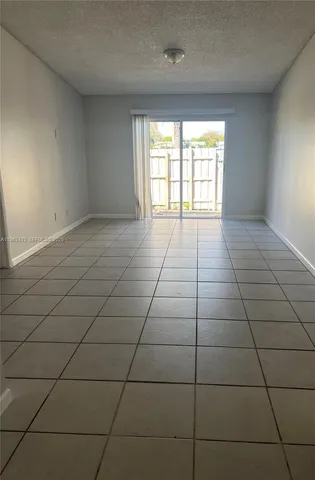 $2,400 | 9287 Northwest 18th Street, Pembroke Pines, FL 33024