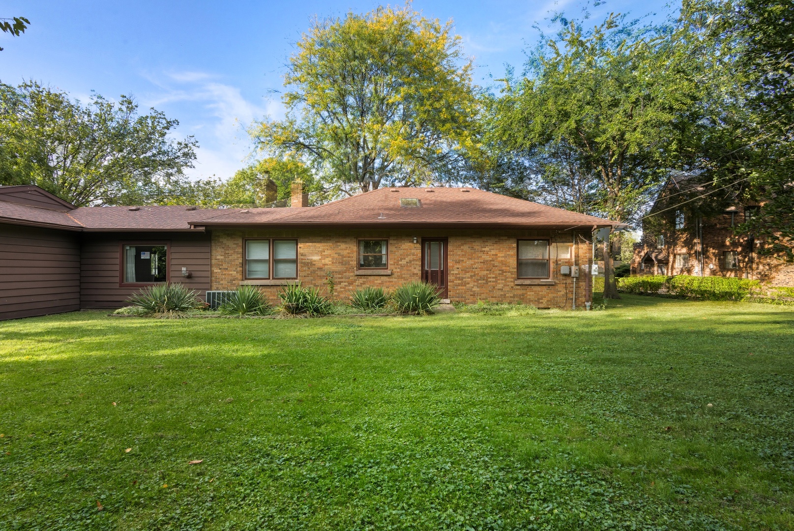 2347 Spruce Road Homewood, IL 60430 - Photo 9 of 42