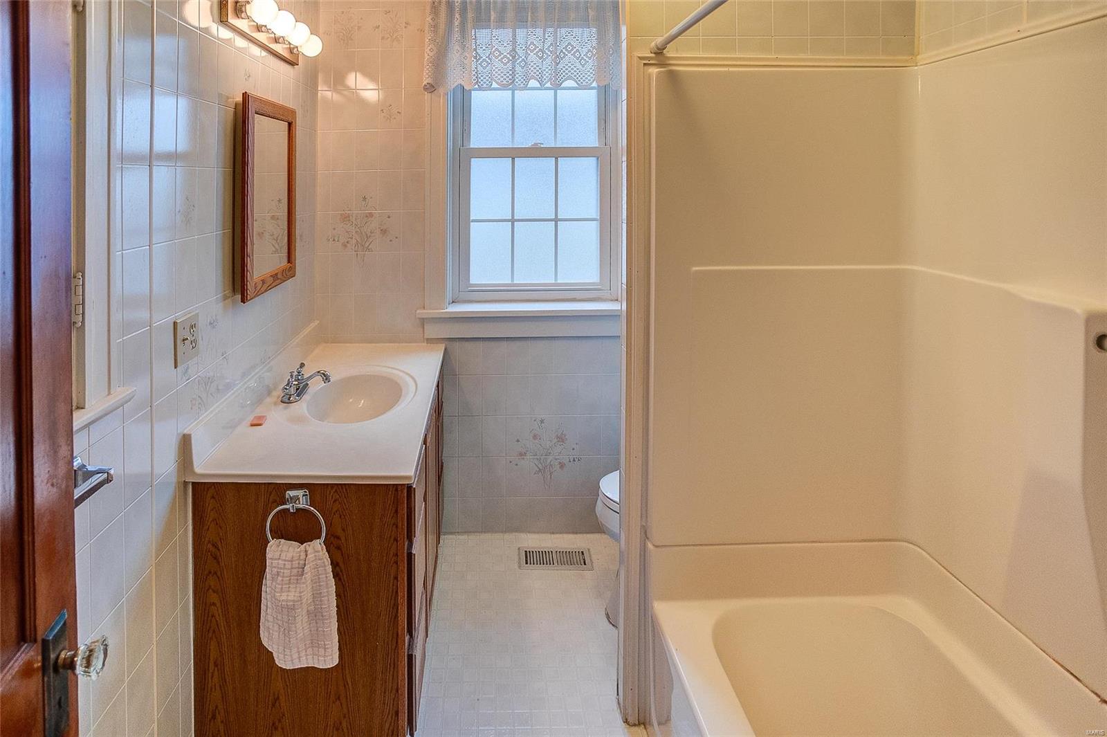 205 Locust Street Red Bud, IL 62278 - Photo 17 of 41