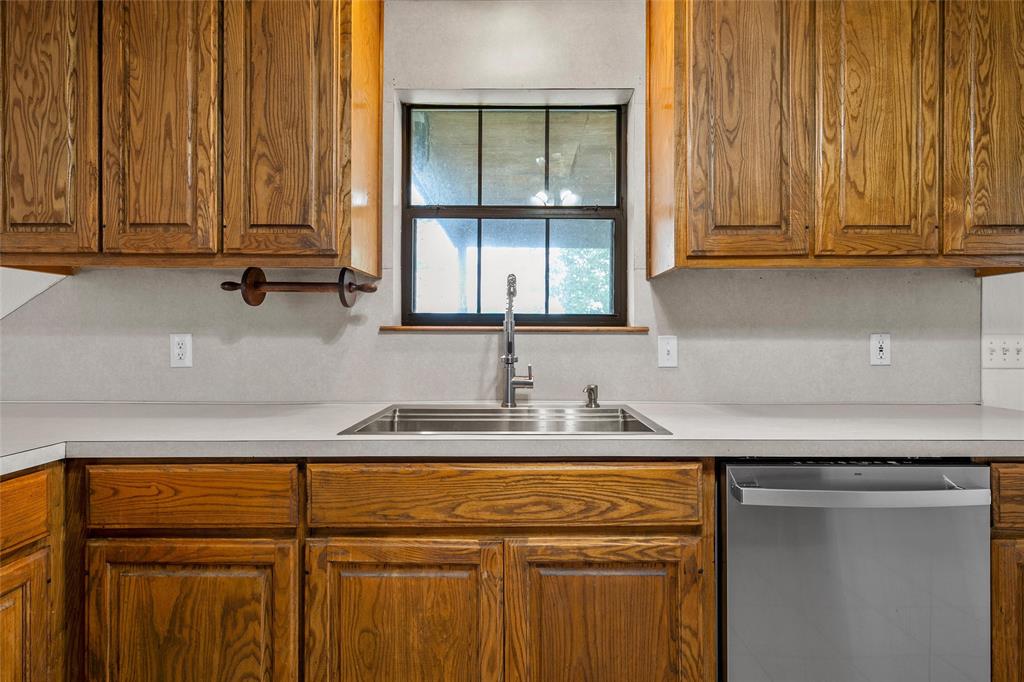 188 North Baese Road West, TX 76691 - Photo 10 of 40