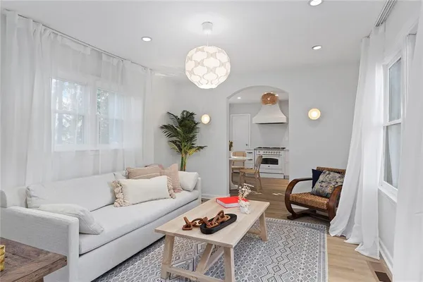 $2,200 | 716 Stokeswood Avenue Southeast, Unit 2B, Atlanta, GA 30316