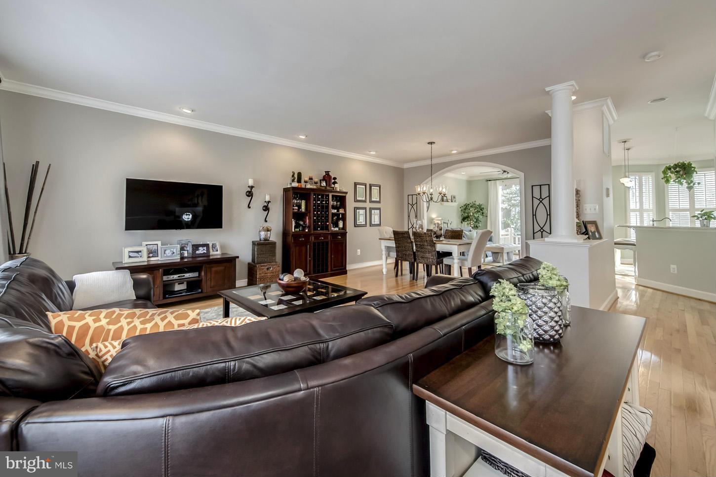 1684 Waterhaven Drive Reston, VA 20190 - Photo 6 of 30 Living Room