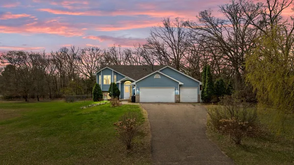 $430,000 | 18335 241 1/2 Avenue, Big Lake, MN 55309