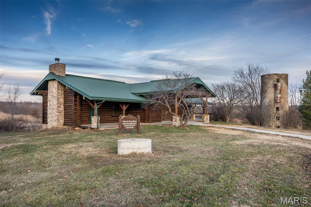 1350 Ayers Road Greenville, IL 62246 - Photo 2 of 50