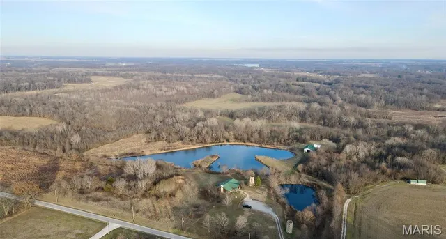 $1,100,000 | 1350 Ayers Road, Greenville, IL 62246