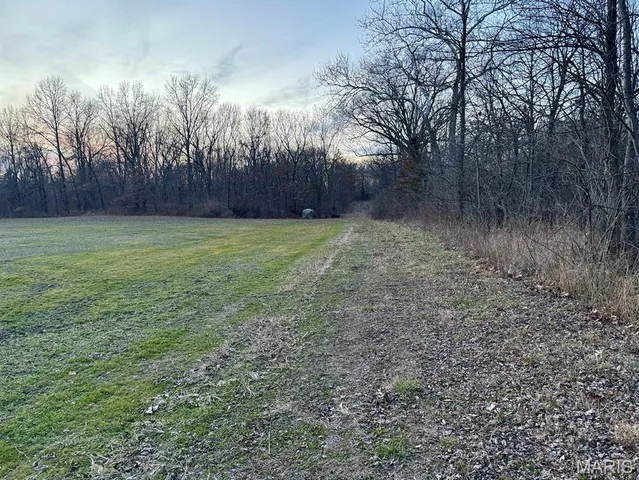 $1,100,000 | 1350 Ayers Road, Greenville, IL 62246
