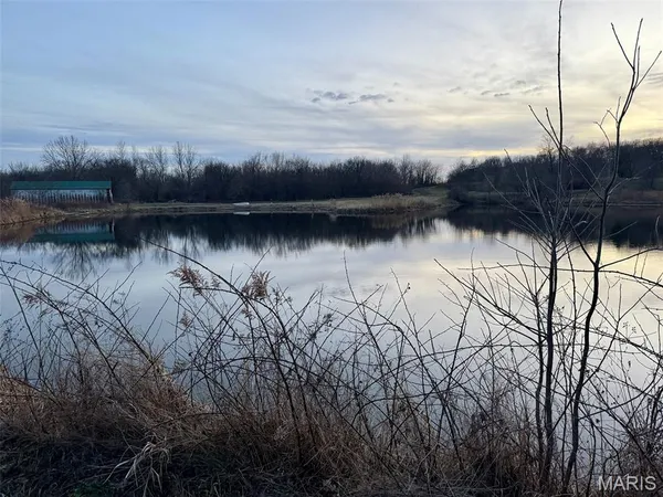 $1,000,000 | 1350 Ayers Road, Greenville, IL 62246