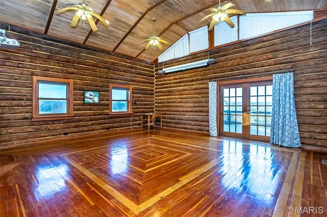 $1,100,000 | 1350 Ayers Road, Greenville, IL 62246