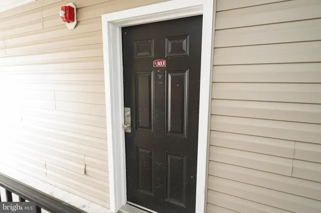 $1,099 | 30630 Umes Boulevard, Unit V303, Princess Anne, MD 21853
