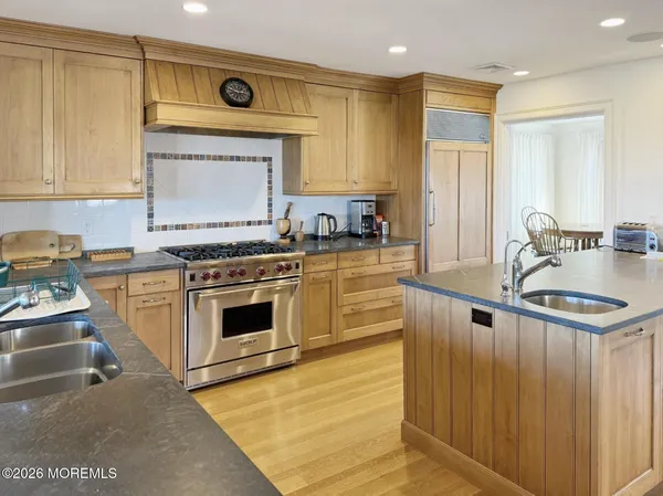 $25,000 | 985 East Avenue, Mantoloking, NJ 08738