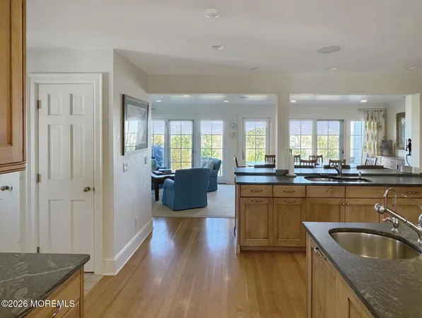 $25,000 | 985 East Avenue, Mantoloking, NJ 08738