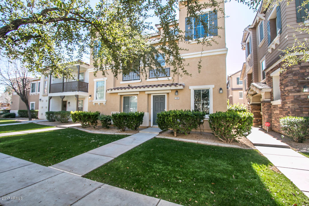 160 West Commerce Court Gilbert, AZ 85233 - Photo 20 of 22 IMG_0064
