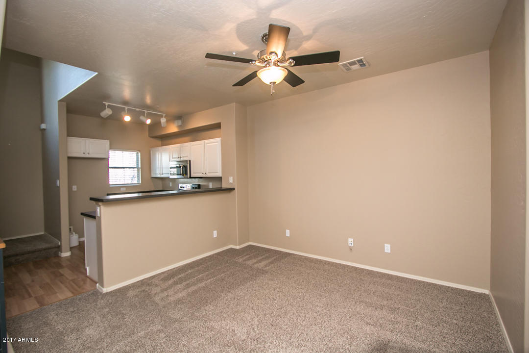 160 West Commerce Court Gilbert, AZ 85233 - Photo 6 of 22 IMG_0088
