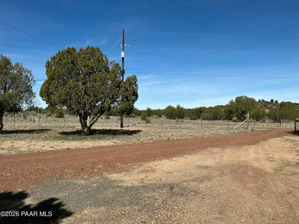 $297,000 | 1505 Bernadines Way, Ash Fork, AZ 86320