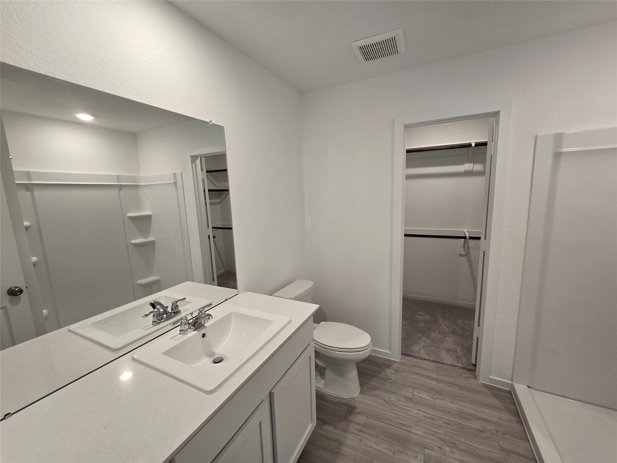 2427 Cherry Ruby Drive Rosharon, TX 77583 - Photo 27 of 39 *Not actual home, pictures are representative of same floorplan*