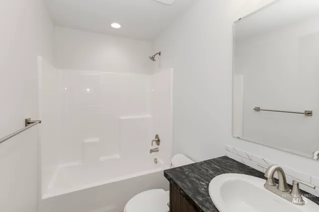 $424,990 | 3030 East Mossy Crk Drive, Kuna, ID 83634