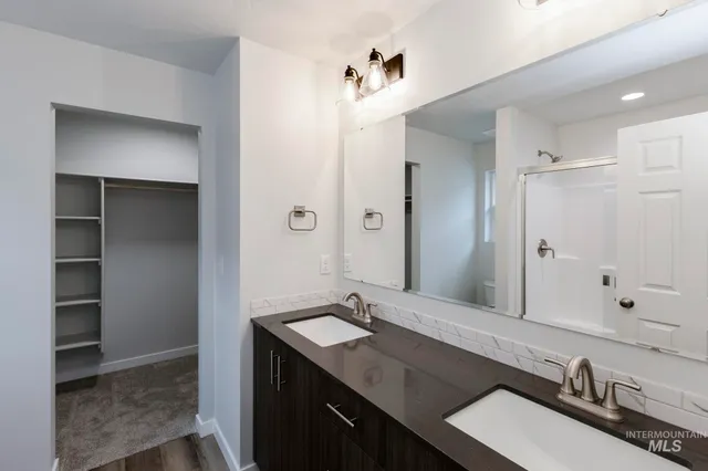 $424,990 | 3030 East Mossy Crk Drive, Kuna, ID 83634