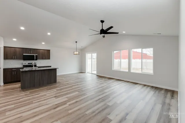 $424,990 | 3030 East Mossy Crk Drive, Kuna, ID 83634