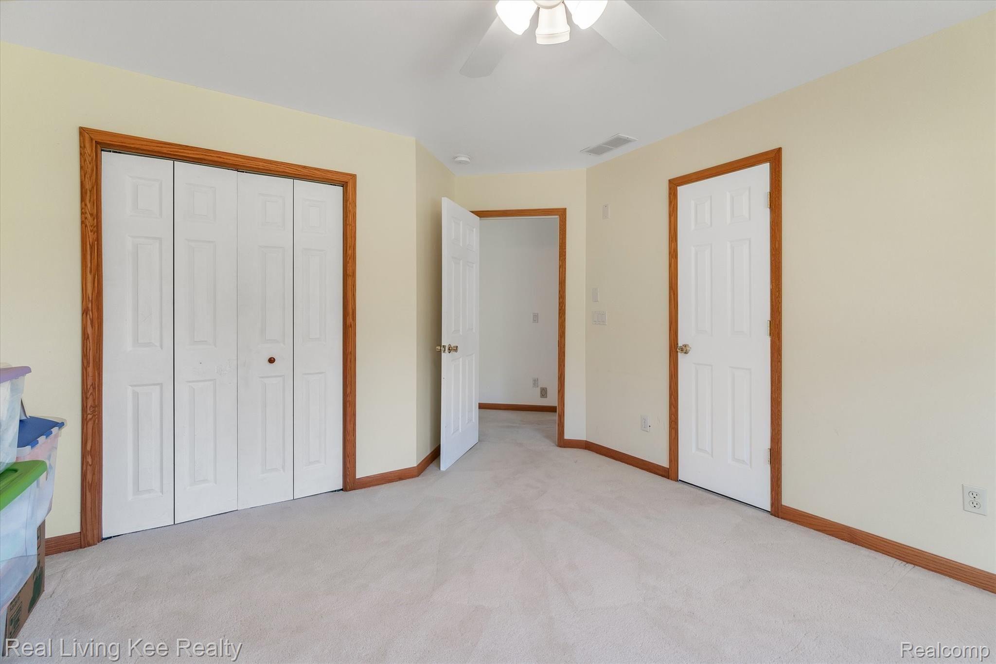 39 Fieldway Court Rochester, MI 48306 - Photo 22 of 55 22-39-Fieldway-Ct-WindowStill-Real-Estate-Photography-22.jpg
