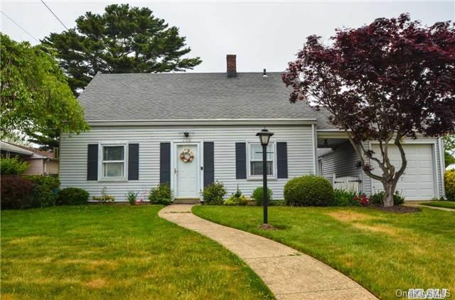 110 Valley Road Levittown, NY 11756 - Photo 1 of 1 Gallery Image 1