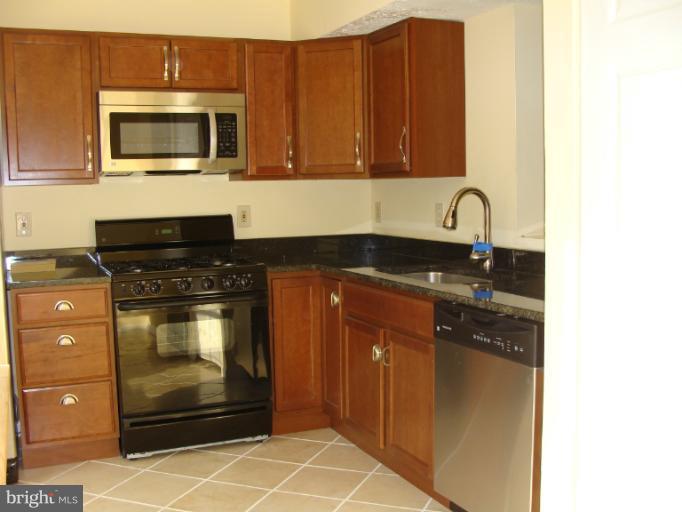 2219 Bluegrass Heights Court Rosedale, MD 21237 - Photo 16 of 30 Kitchen